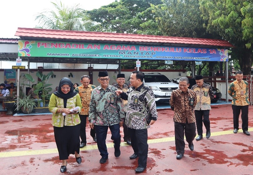 0Picture2.jpg