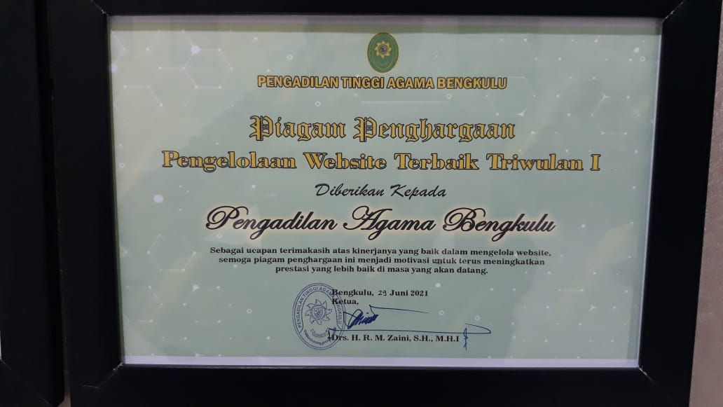 Penghargaan Website Terbaik Semester I