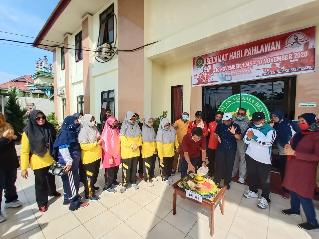 potonh tumpeng