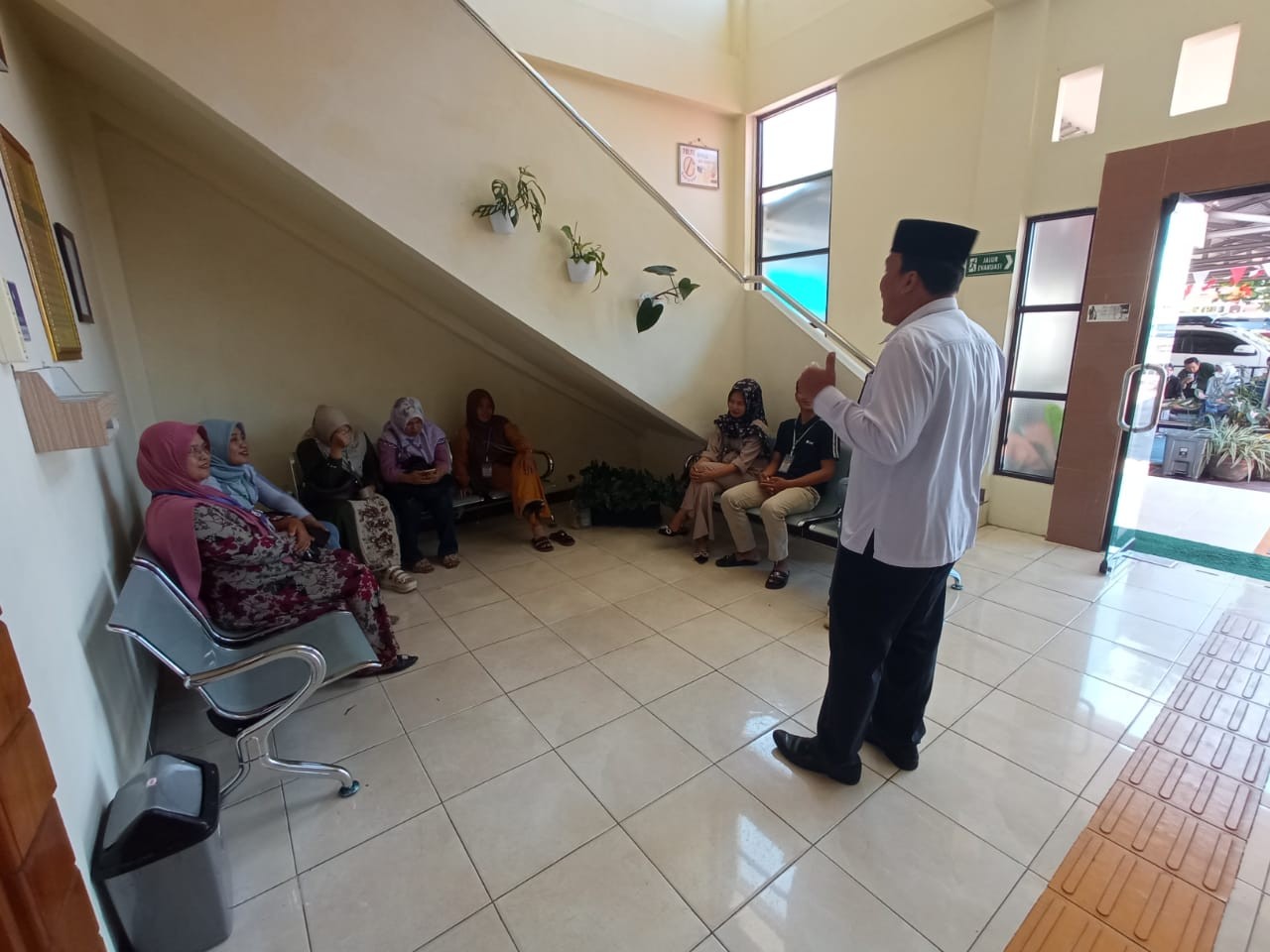 publik agustus 2