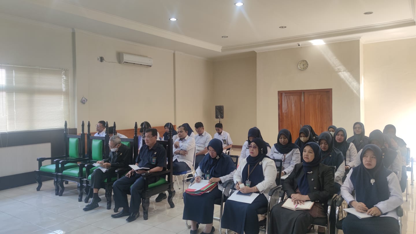 rapat akhir tahun ketua baru 2
