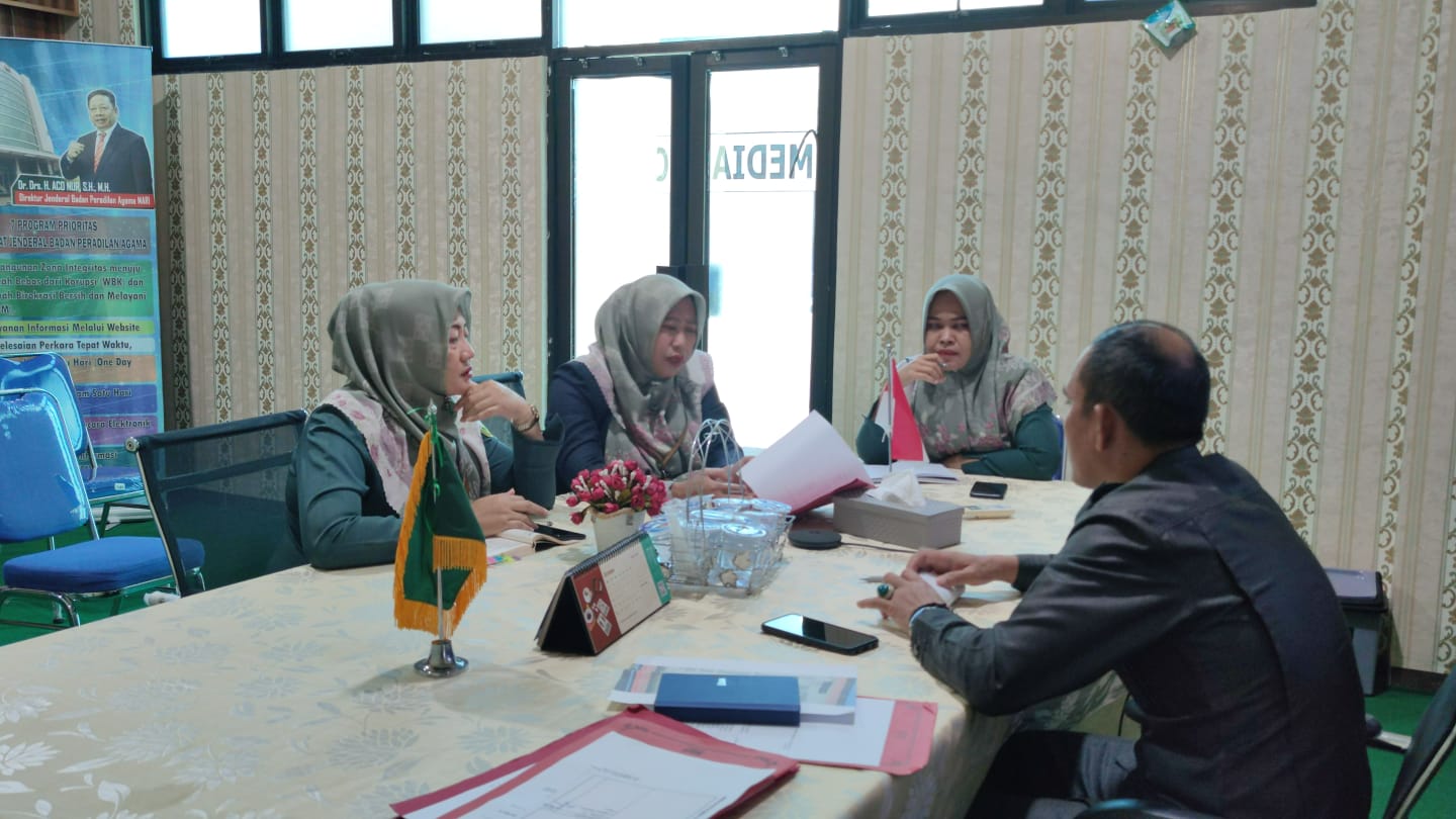 rapat bagian pengelola keuangan 1