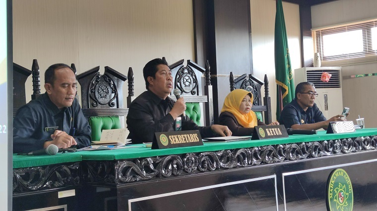 rapat tandatanganZI 22022